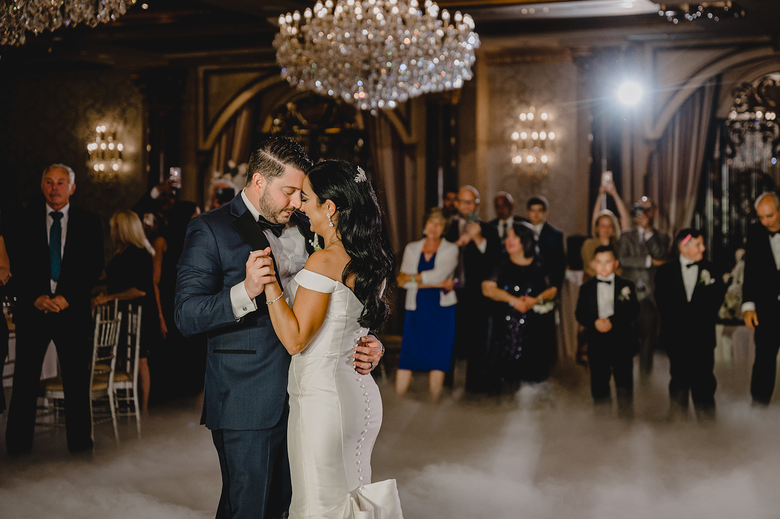 newlyweds have first dance with fog at the Venetian