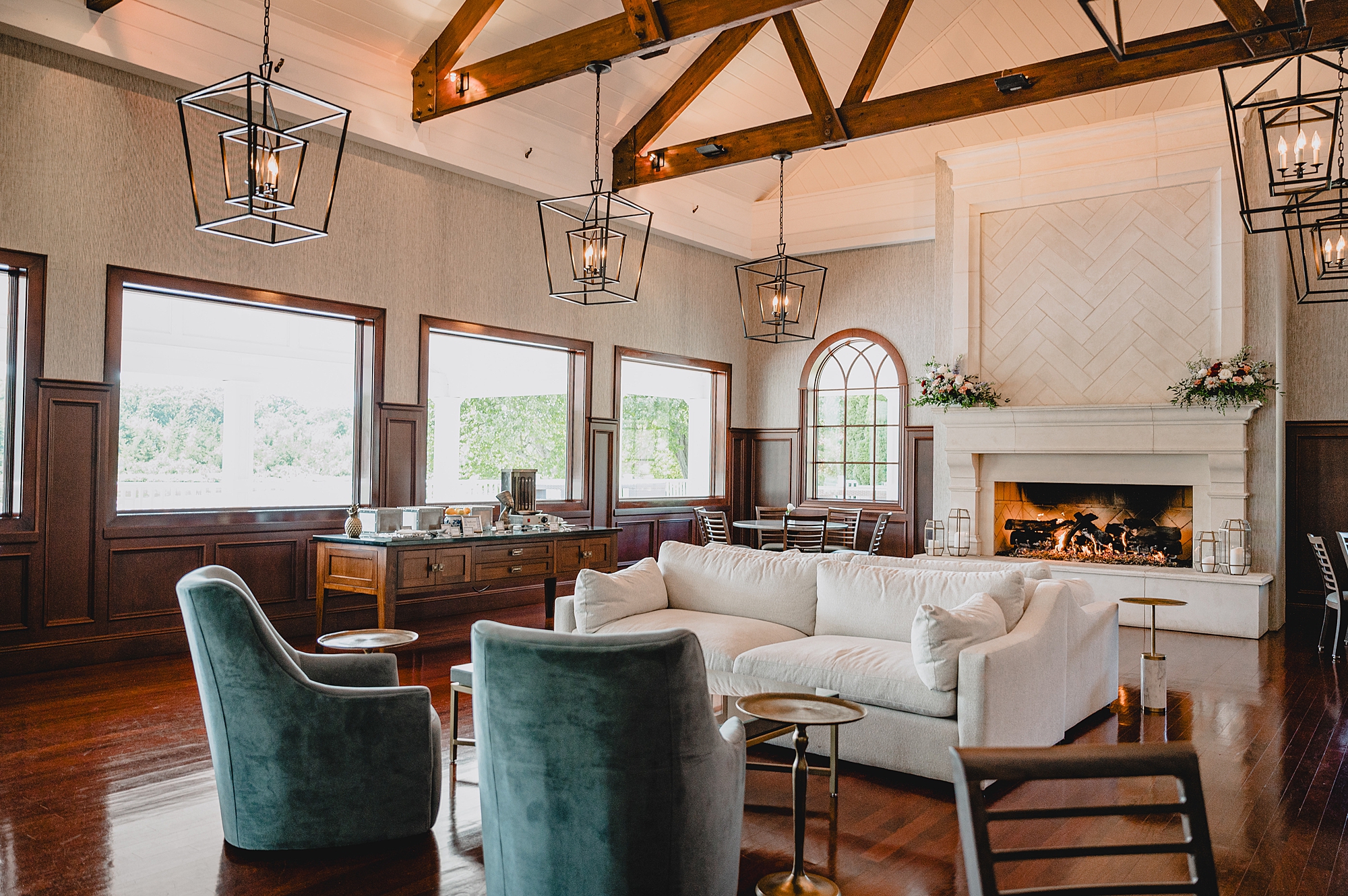 lounge seating for reception at the Mill Lakeside Manor