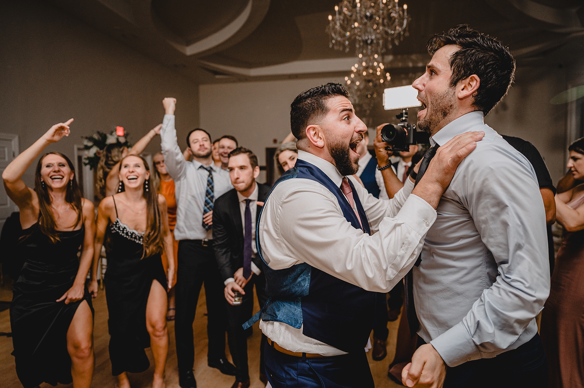 wedding guests dance at Sparta NJ wedding reception
