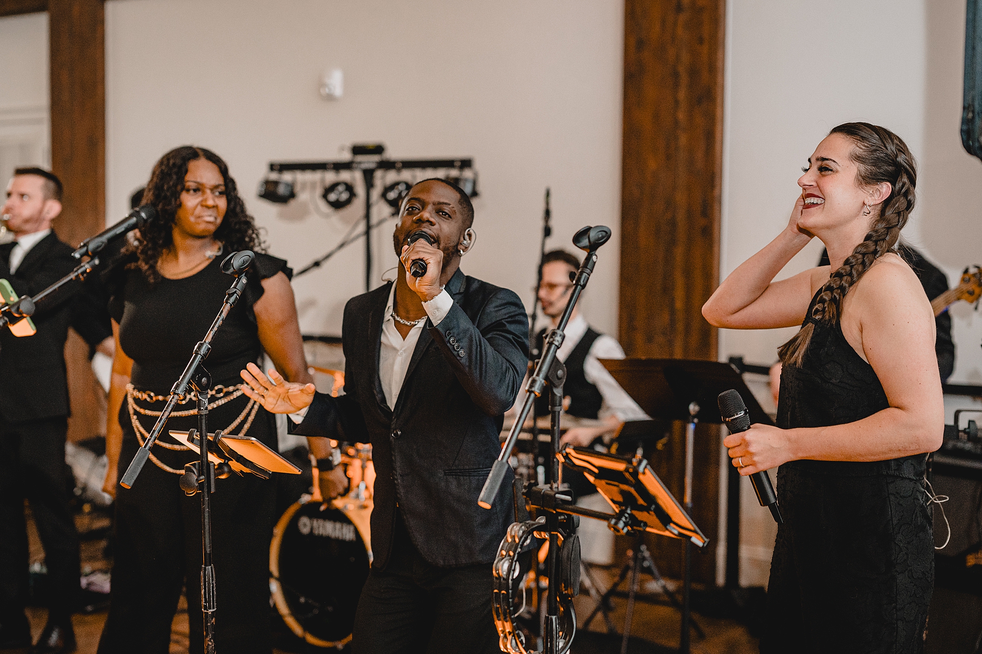 live band performs at Andover NJ wedding reception