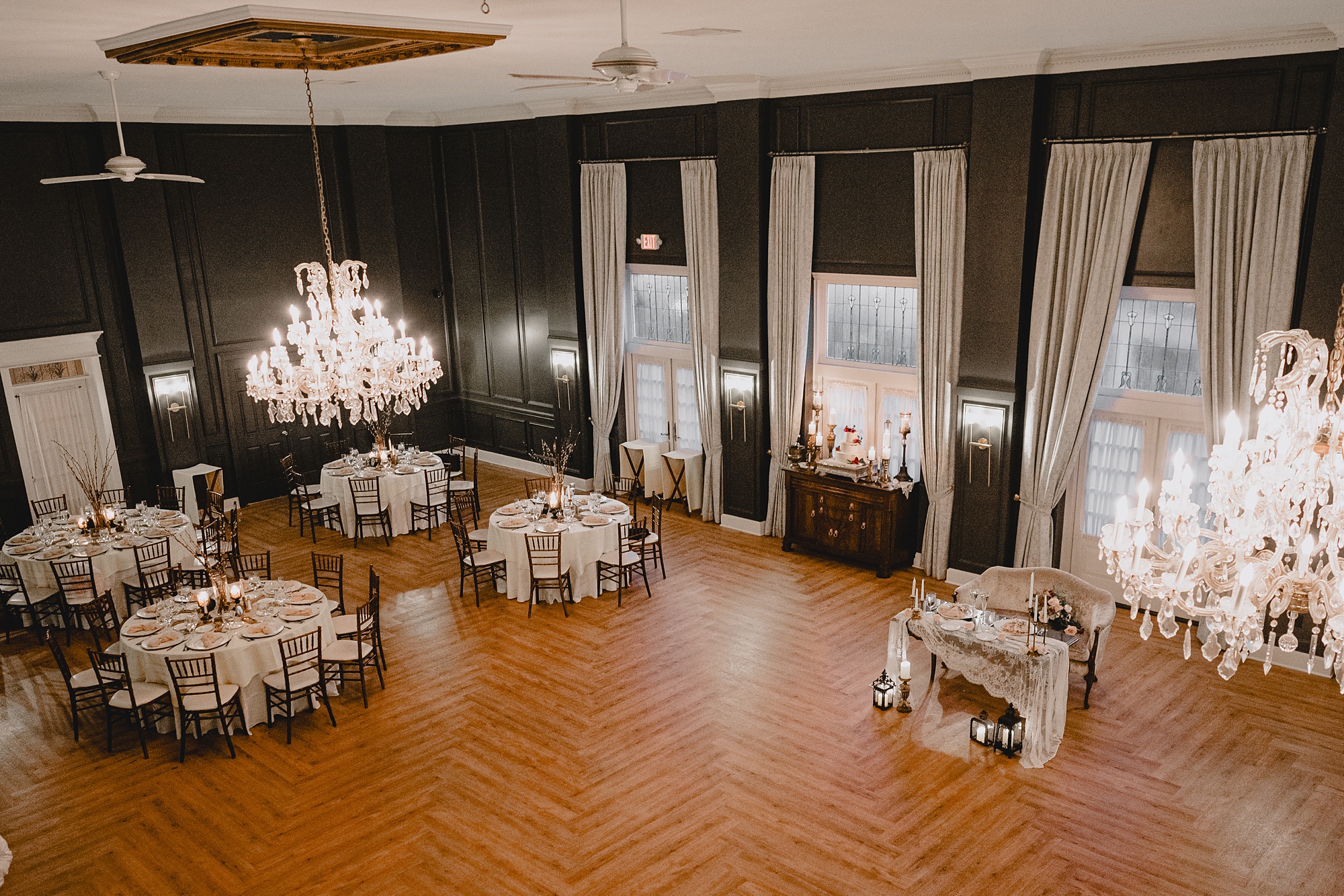 grand ballroom at David's Country Inn
