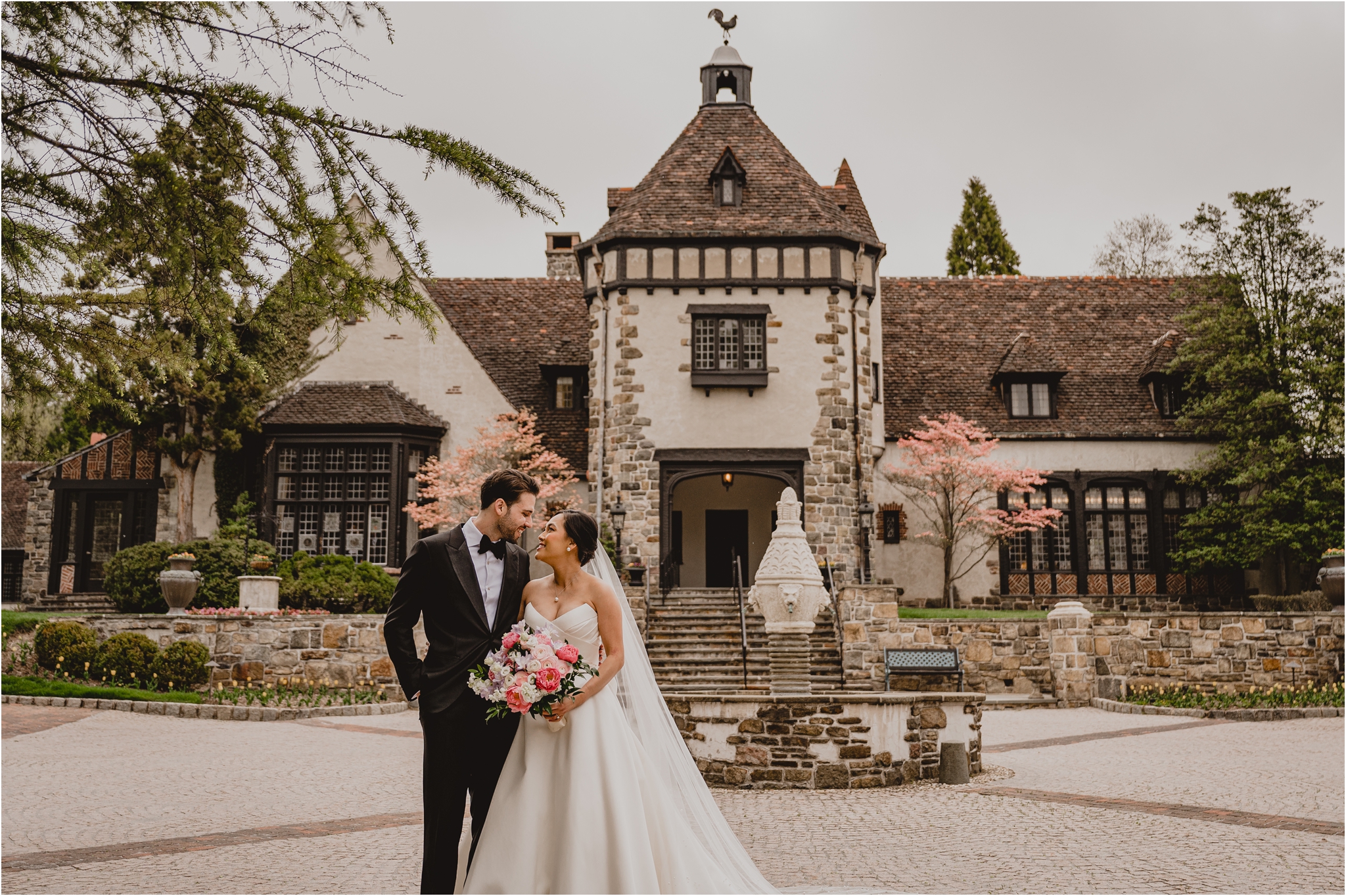 New Jersey's most popular wedding venues shared by NY and NJ wedding photographers Jenn & Ro