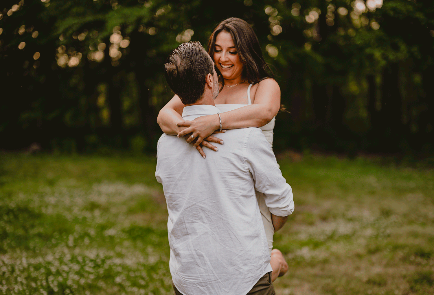 tips for summer engagement sessions for newly engaged couples