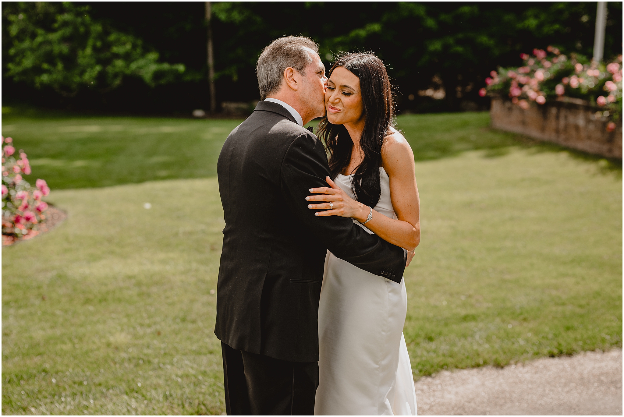 Perona Farms Reserve wedding, father daughter first look