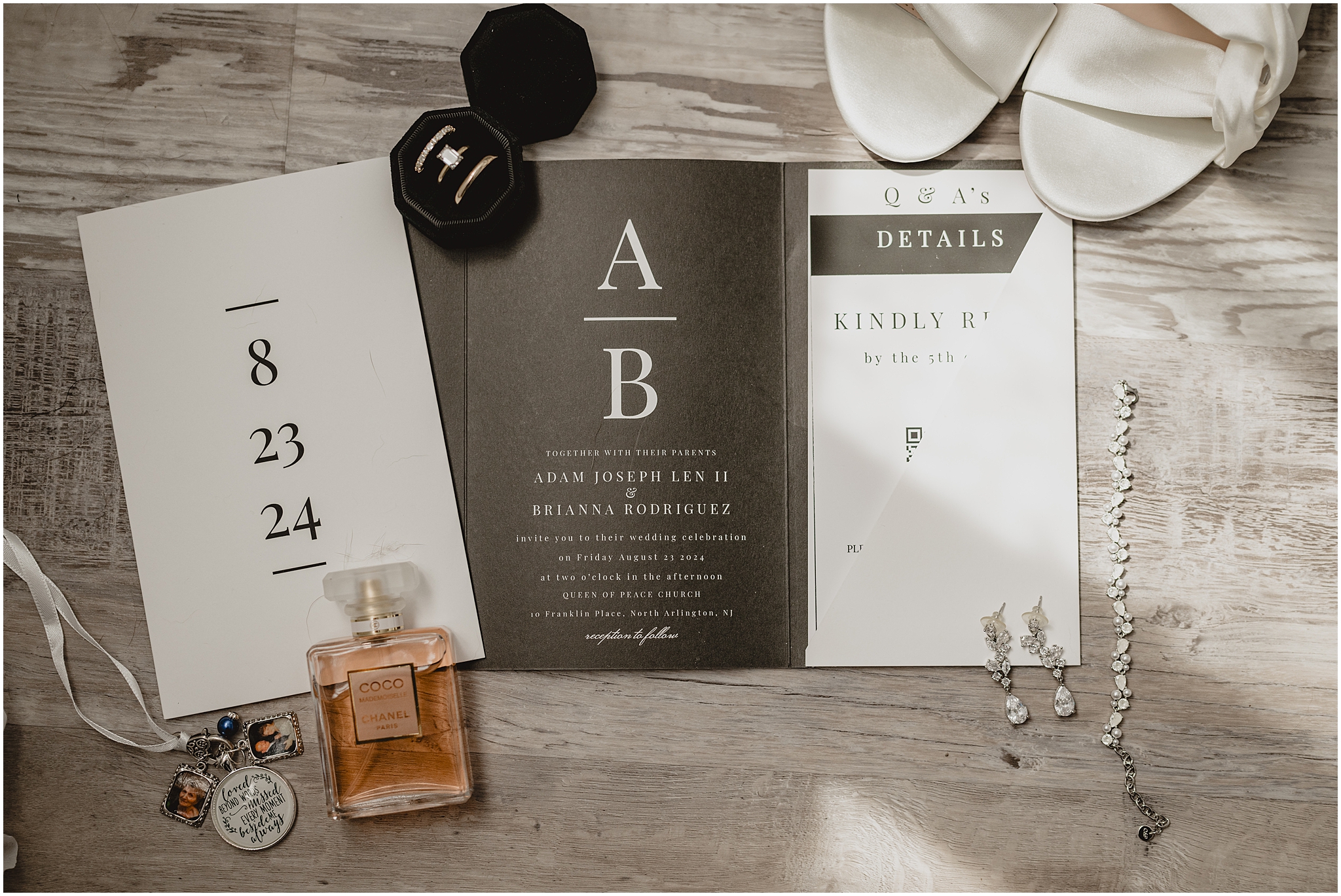 black and white invitation suite for summer wedding at the Liberty House