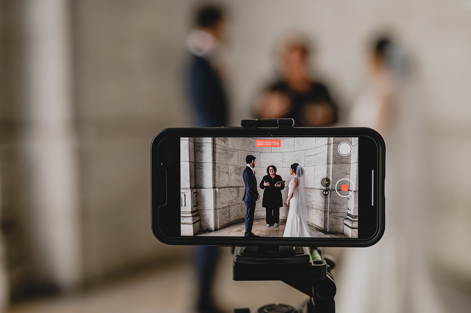 tips for planning NYC elopement with New York wedding photographers 